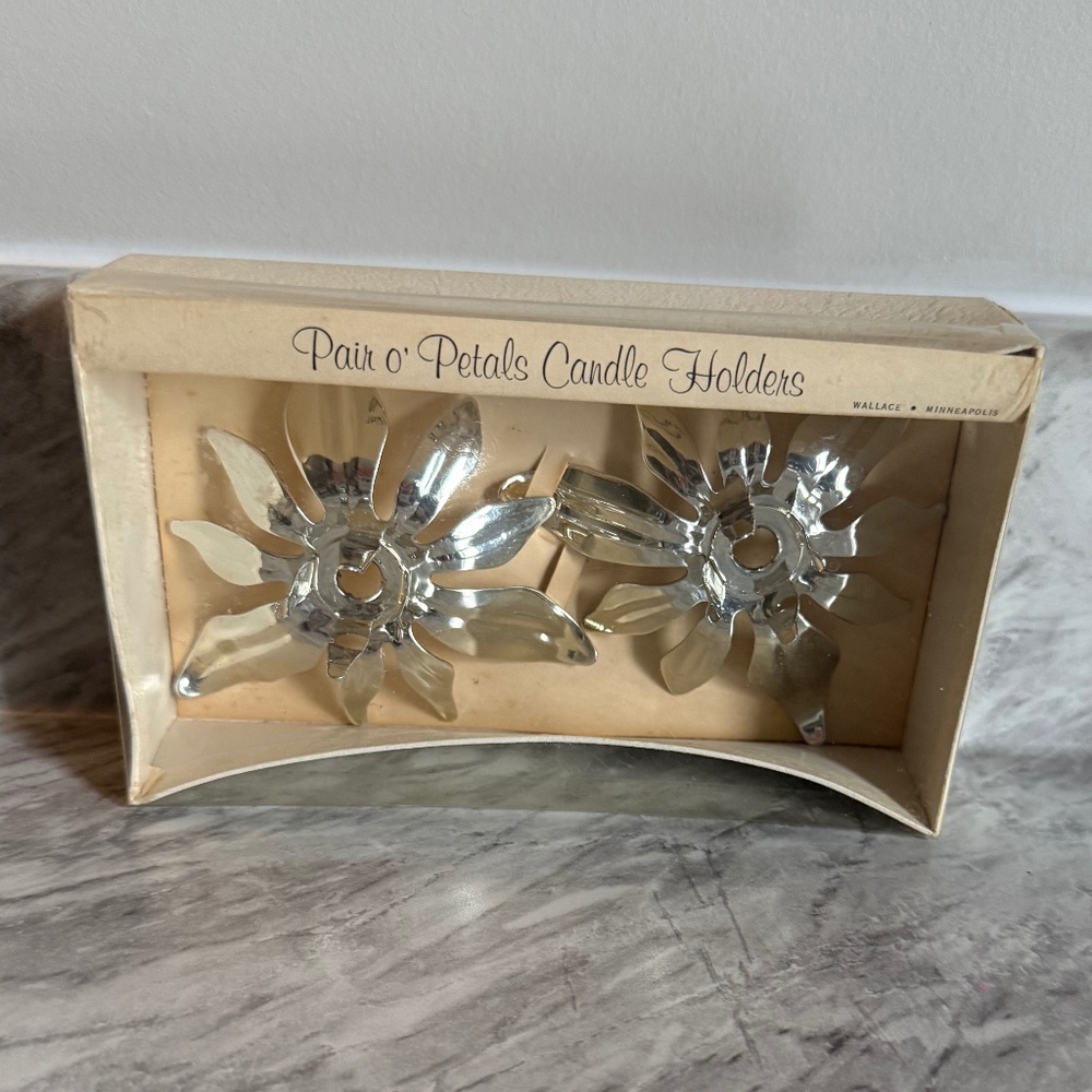 Vintage Wallace Pair o' Petals Candle Holders